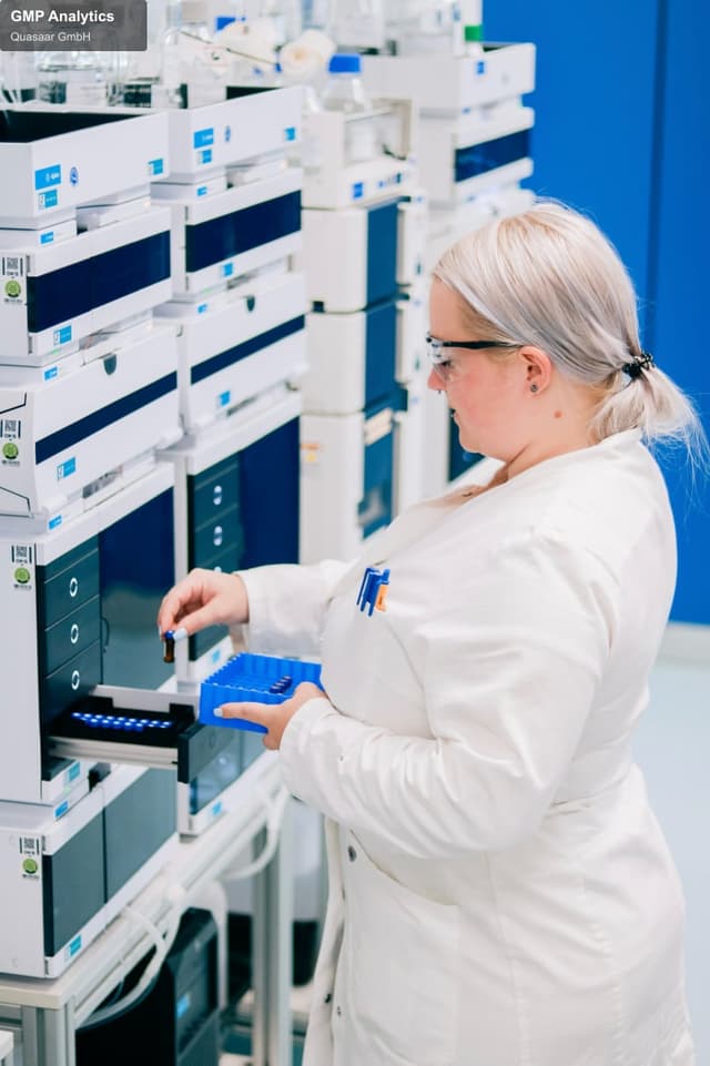 Quasaar GmbH offer service "GMP Analytics"